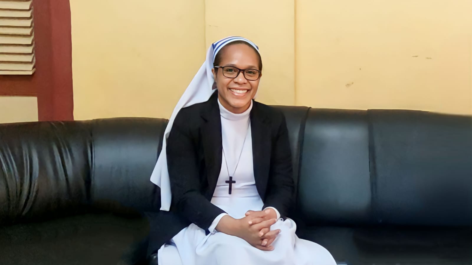 Suster Fanti, Mahasiswa Kristen kuliah UMMAD:Tidak Masalah Belajar Agama Islam. Untuk Tambah Wawasan.