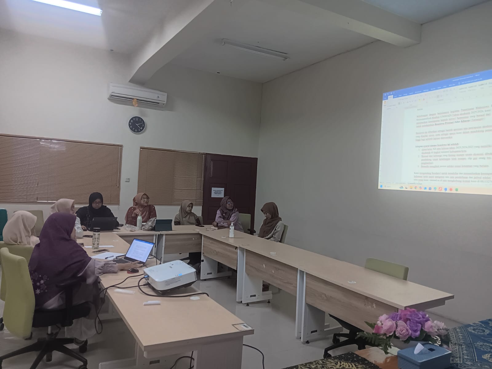 Tingkatkan Layanan Bantuan Pendidikan Mahasiswa, UMMAD Lakukan Rakor Tata Kelola Beasiswa
