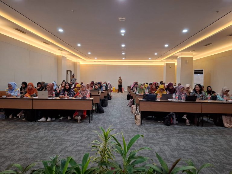 Kaprodi Kebidanan UMMAD (UMJT) Ikuti Workshop dan Bimbingan Teknis Pengembangan Kurikulum Berbasis OBE Baagi Pendidikan Tinggi Kebidanan