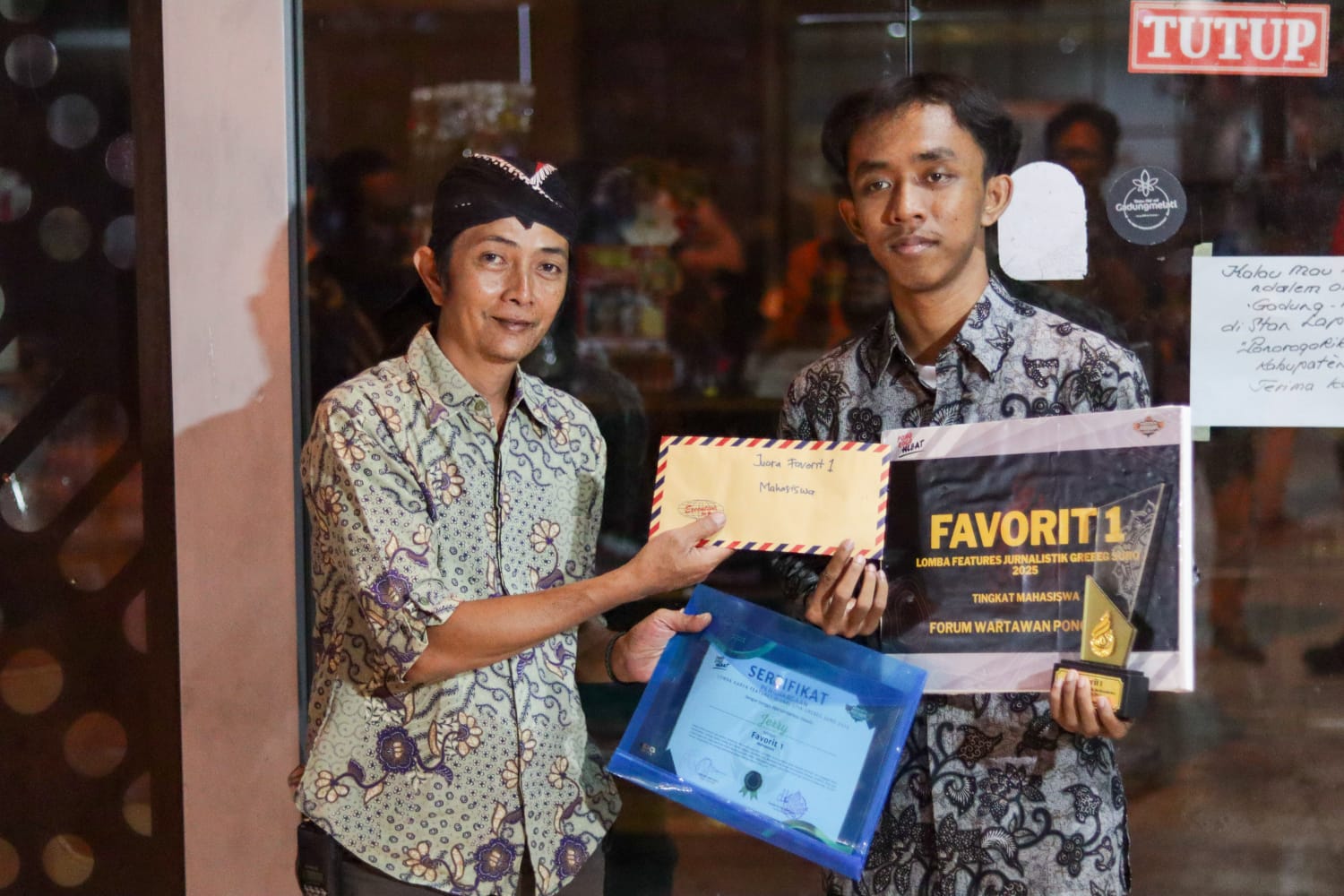Jerry Mahasiswa UMMAD Raih Juara Favorit dalam Lomba Jurnalistik Grebeg Suro Ponorogo 2025