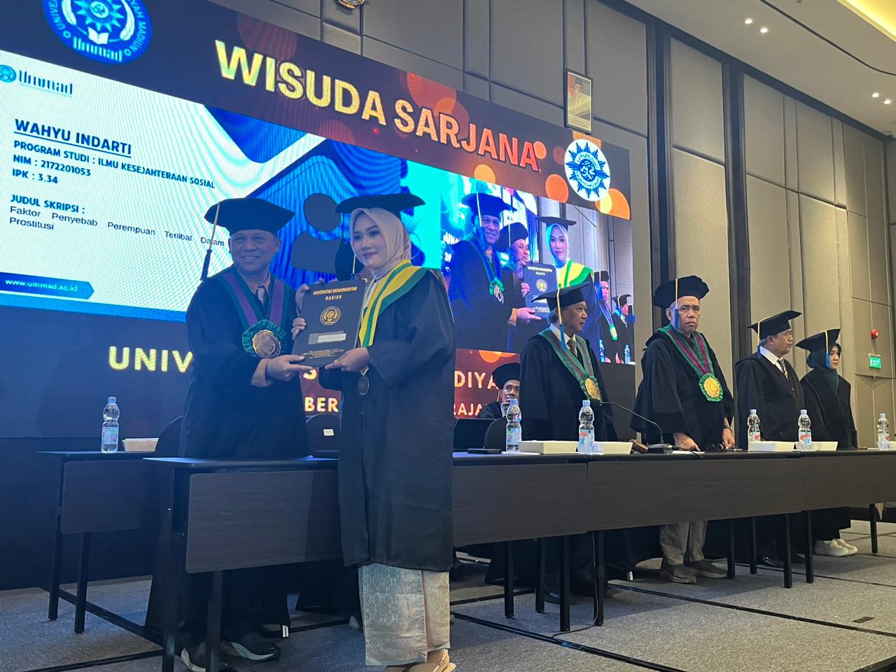 UMMAD Gelar Wisuda 2025, Rektor UMMAD Sampaikan Tiga Laporan Penting