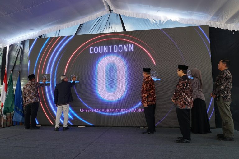 UMMAD Sukses Gelar Kick Off PMB UMMAD 2026, Tandatangani MOU dengan Pemkab Madiun dan Resmikan