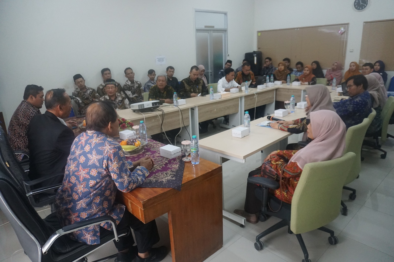 Datangi UM Jatim, Wamen Diktisaintek Ceritakan Pendekatan Humanis dan Bermakna kepada Mahasiswa